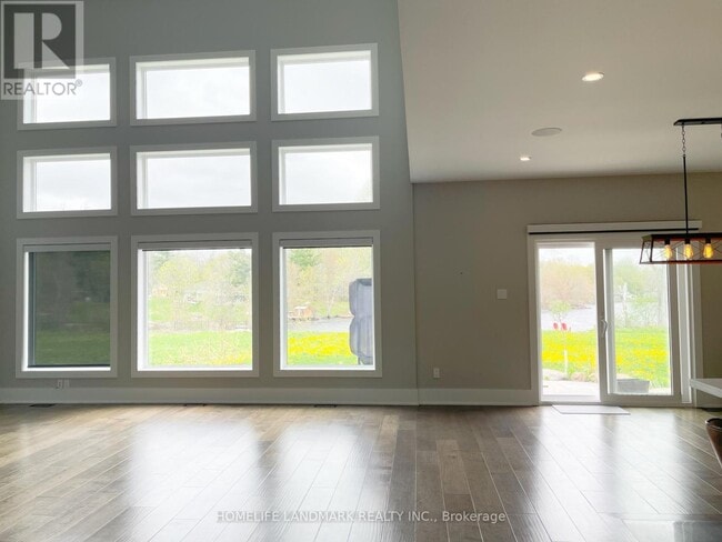 Photo du bâtiment - 35 Rosy Bch Ct