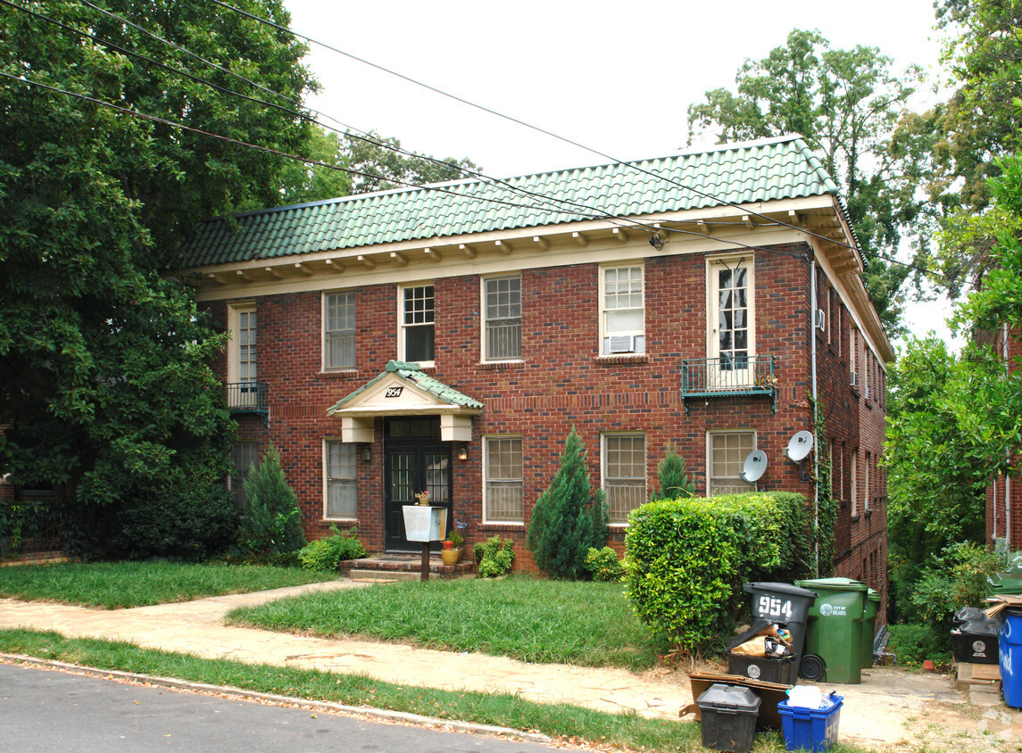 Building Photo - Greenwood Avenue Apartments