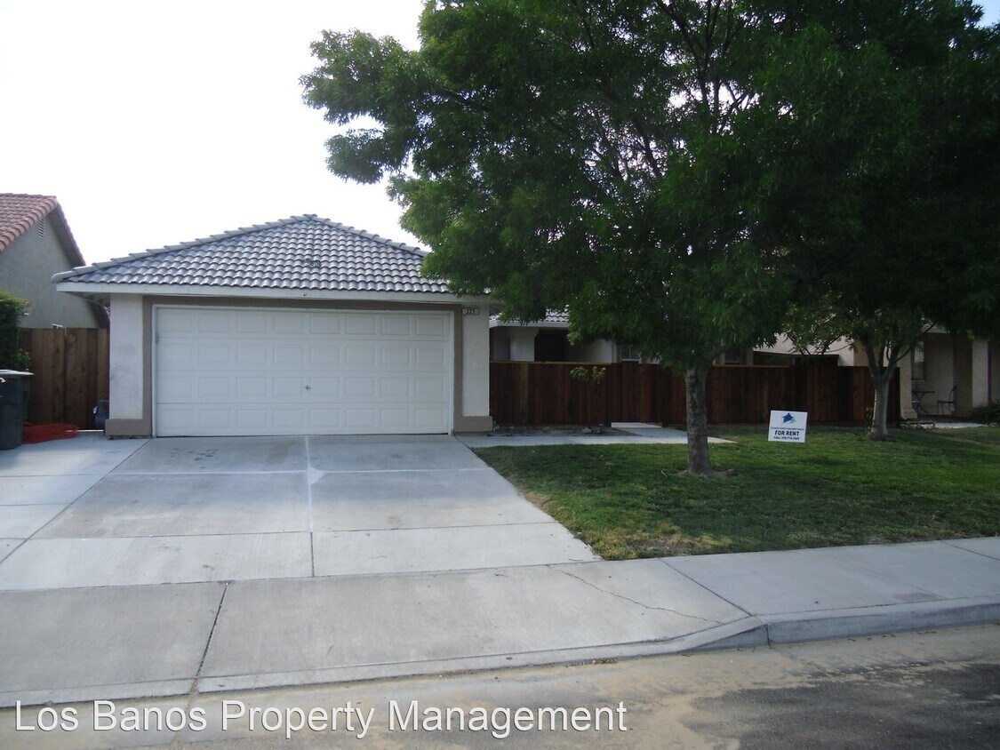 Primary Photo - 4 br, 2 bath House - 323 Ward Rd.