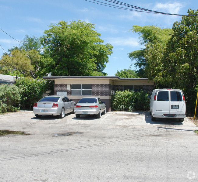 Building Photo - 1131 NW 5th St