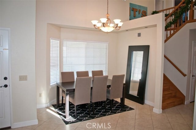 Building Photo - 1730 Stratford Cir
