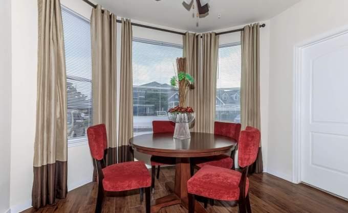 3 bedroom in Houston TX 77090 - 3 bedroom in Houston TX 77090