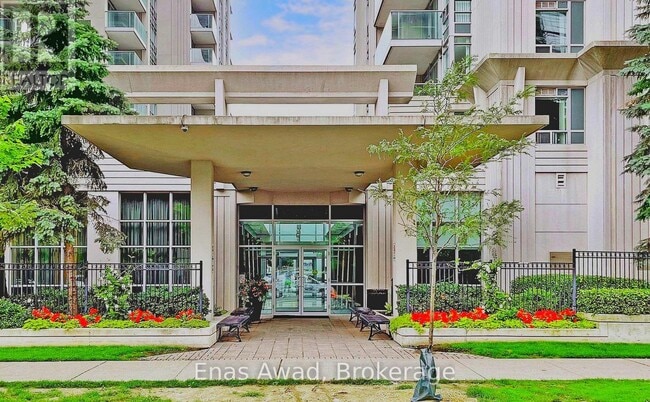 Building Photo - 35 Bales Ave