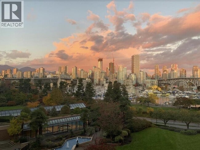 Building Photo - 1470 Pennyfarthing Dr