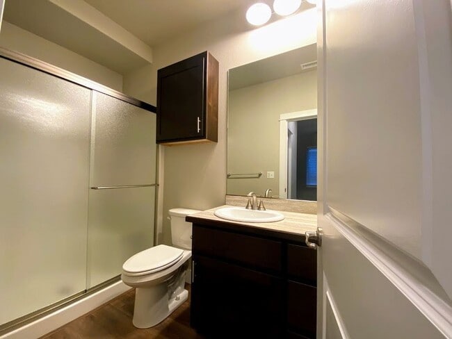 Building Photo - 2 br, 2 bath House - 180 Club Ave