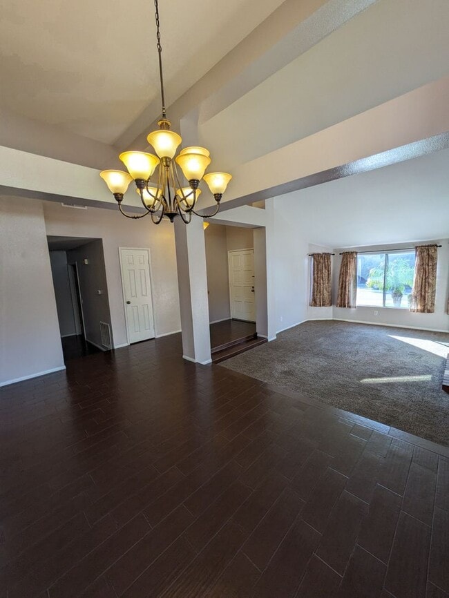 Foto del edificio - 3 Bedroom 2 bath home Minutes away from Ra...