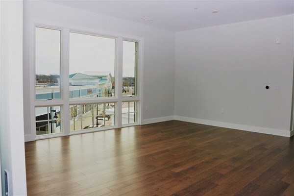 Building Photo - 10 Shipyard Dr