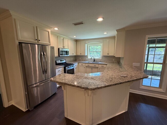 Foto del edificio - Available February!