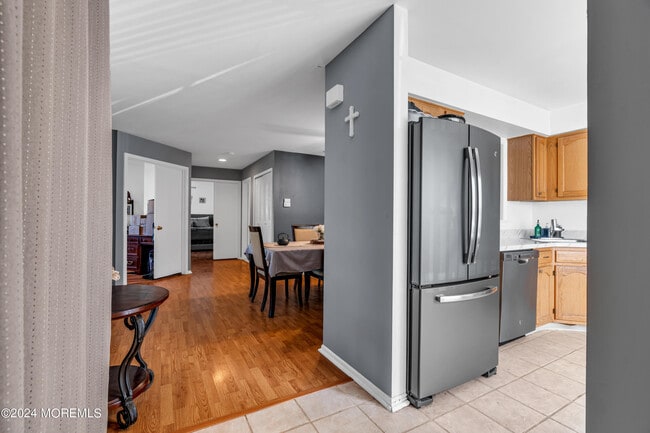 Building Photo - 237 Paddington Ct