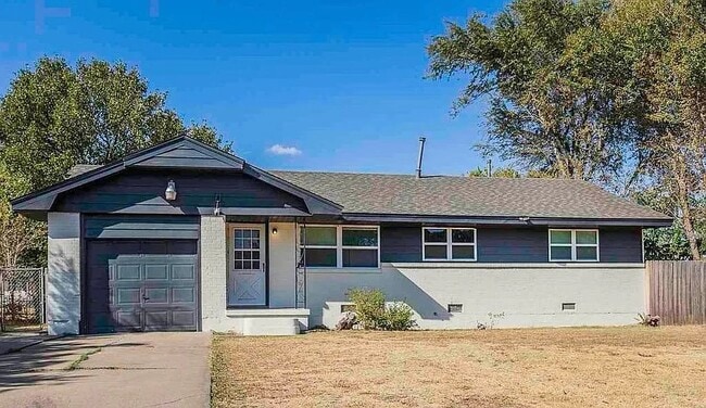 Building Photo - 4517 NW Cheyenne Ave