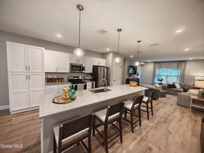 Building Photo - 3102 Zenith Ln