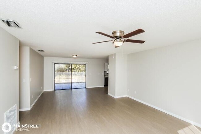 Foto del edificio - 1077 SAN RAFAEL RD S W, PALM BAY, FL 32908