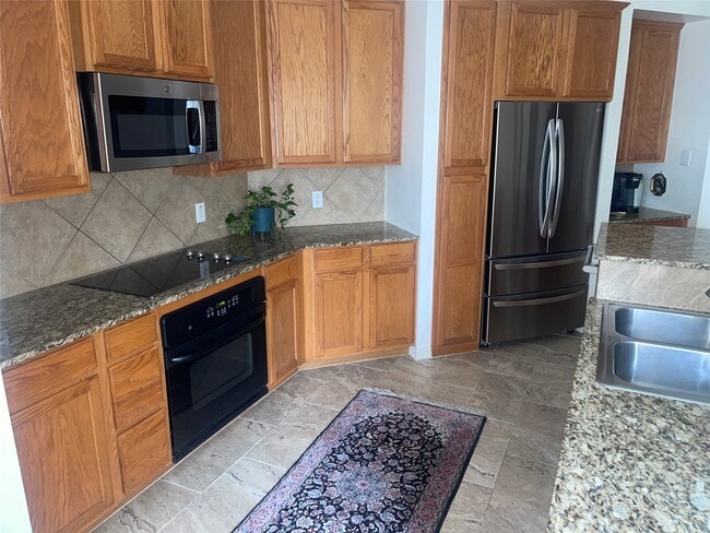 Building Photo - 17719 Brair Arbor