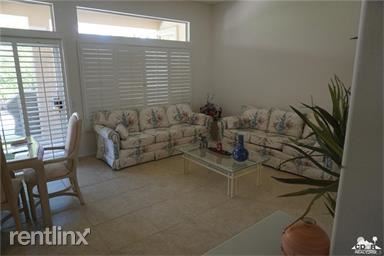 Foto del edificio - 78548 Crystal Falls Rd