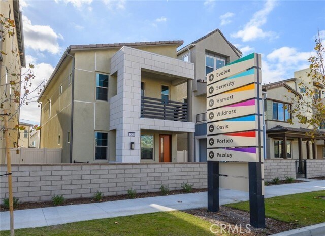 Foto del edificio - 2421 Horseback Rd