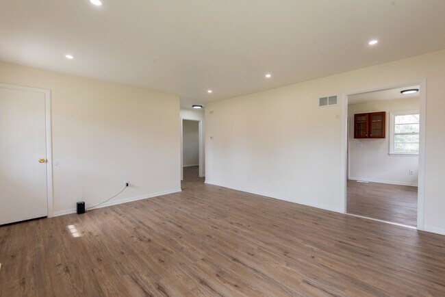 Foto del edificio - 20 N Grace St