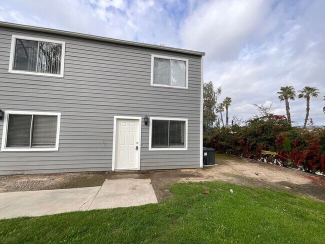 Building Photo - 28748 Calle Del Lago