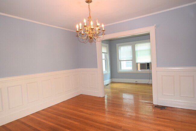 Building Photo - 149 Oakley Rd