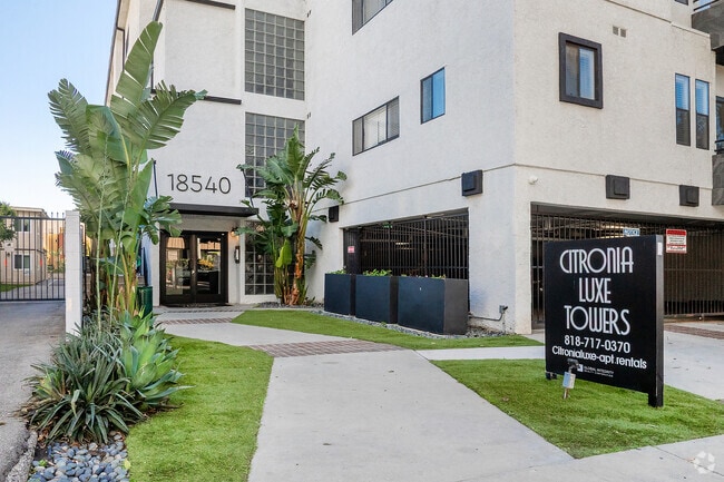 Building Photo - Citronia Luxe Towers Apartments