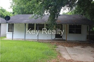 Building Photo - 3016 Asber St