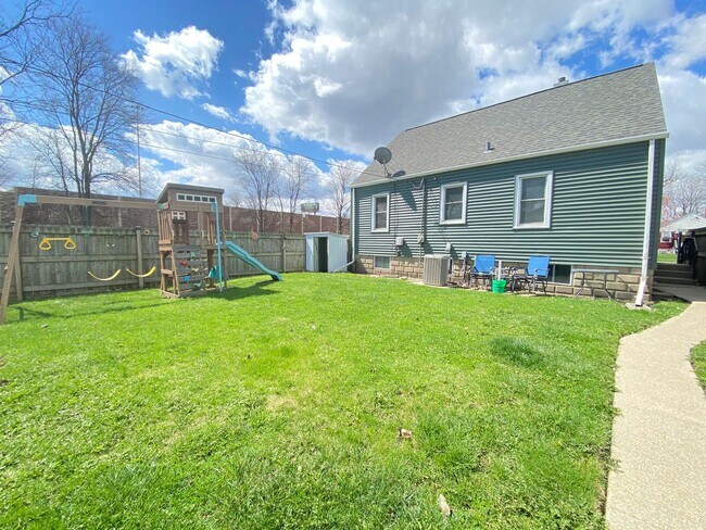 Foto del edificio - 3 Bedroom Home in Hammond