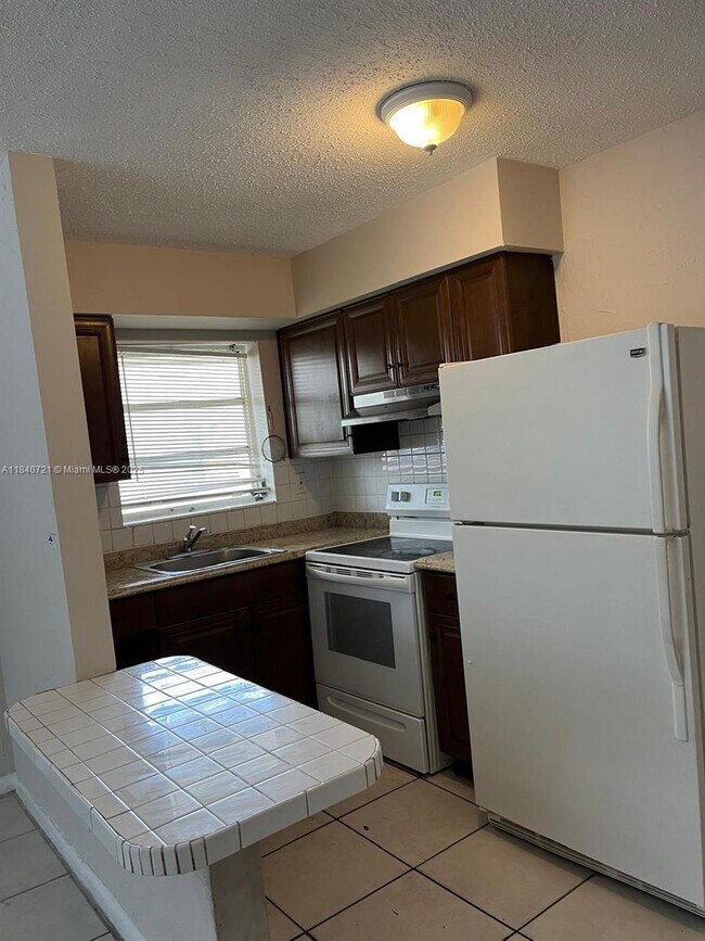 Foto del edificio - 1030 NW 3rd Ave