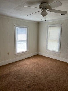 Family room - 433 Spink St.