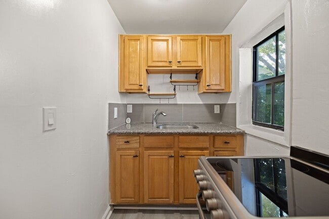 Photo - Spacious 1 Bed / 1 Bath Apartment Near Downtown Miami