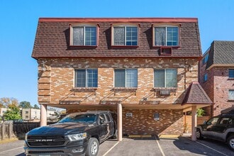 Building Photo - 36 Emerson St