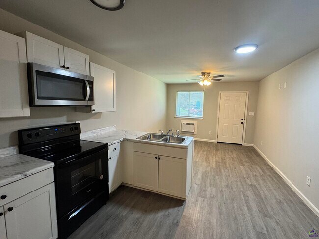 Foto del edificio - 116 Tabor Dr