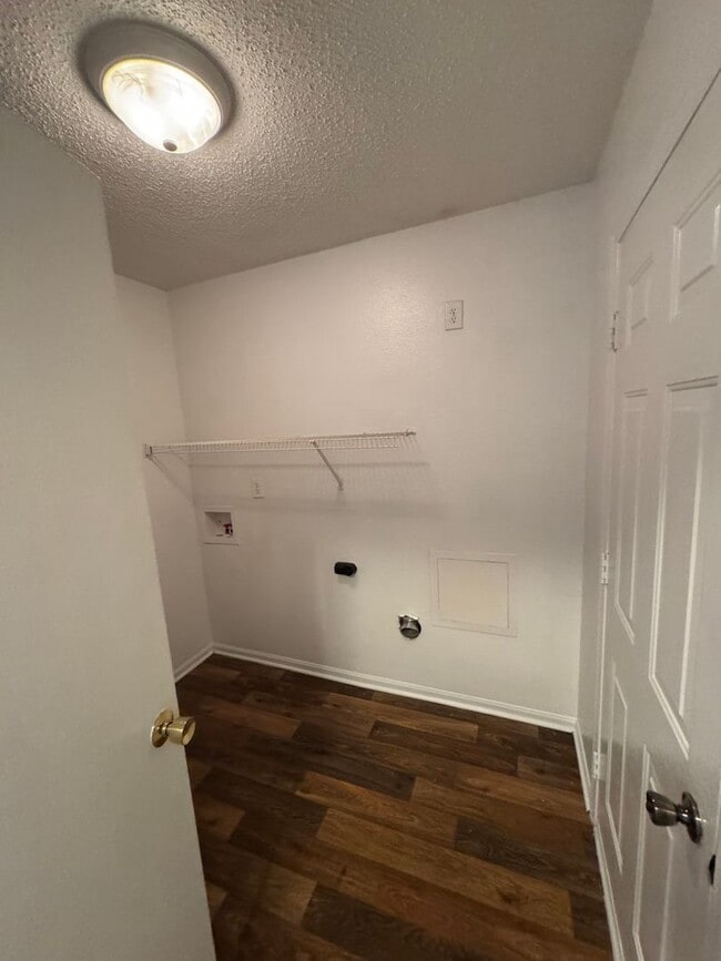 Building Photo - Pike Township - 3 bedroom home