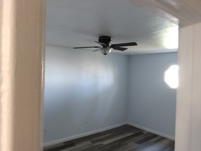 Foto del edificio - 12142 Huron St