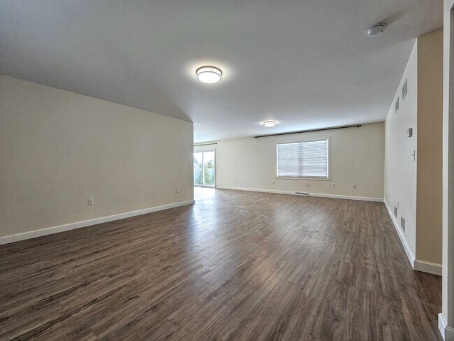 Foto del edificio - 13 Overlook Ln