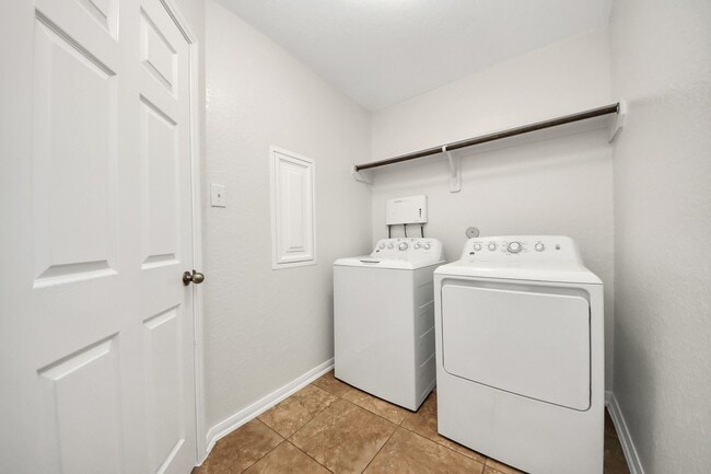 Building Photo - 6431 Westward Wood Way