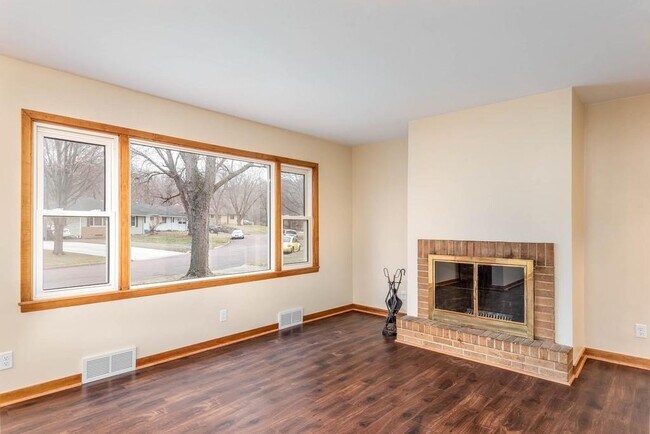 Foto del edificio - 20 Southview Dr