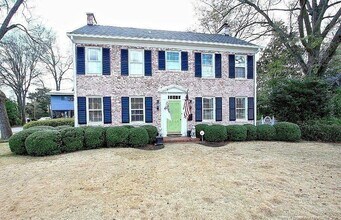Building Photo - 1709 Fort Bragg Rd