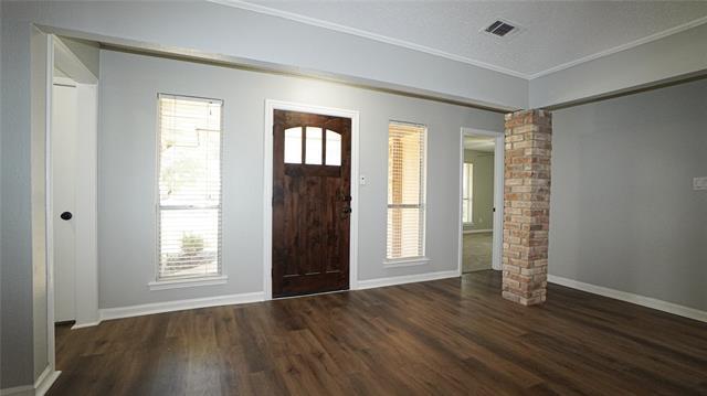 Foto del edificio - 7113 Ridgeview Dr