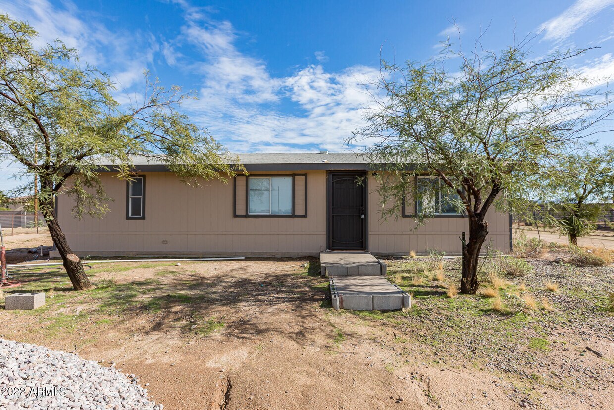 Foto principal - 7869 S 170th Pl