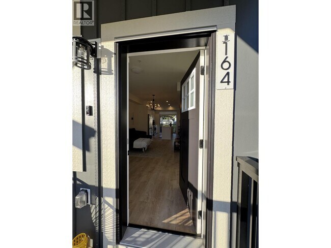 Photo du bâtiment - 24951-24112 112 Ave