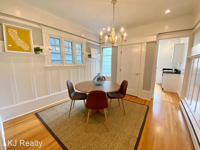 Building Photo - 1 br, 1 bath House - 2554A Gough Street