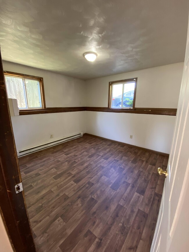 Dormitorio 1 - 3540 W Jolly Rd