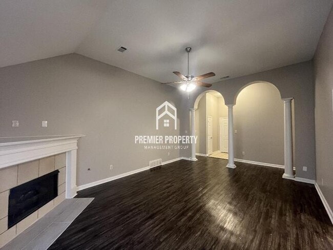 Building Photo - 6852 Garmin Ln
