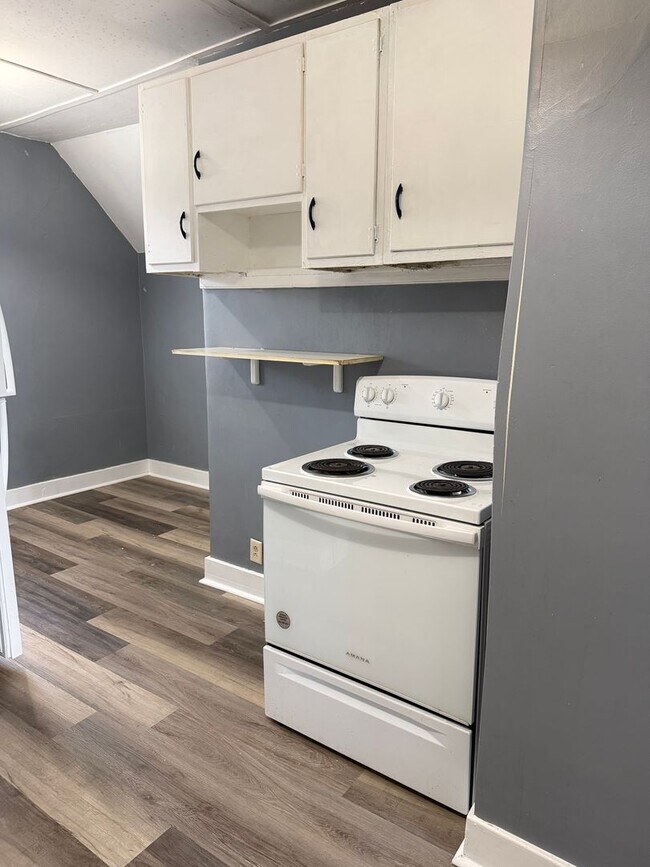 Building Photo - 2118 Michigan Ave