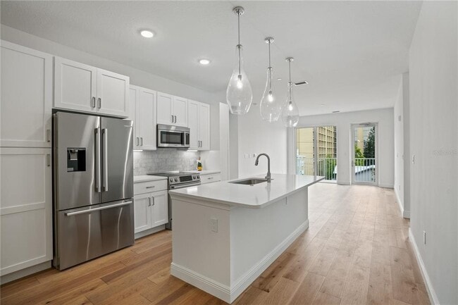 Foto del edificio - 600 3rd Ave S