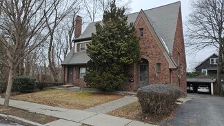 Building Photo - 60 Greycliff Rd