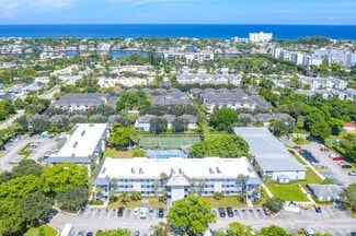 Building Photo - 230 SE 10th St