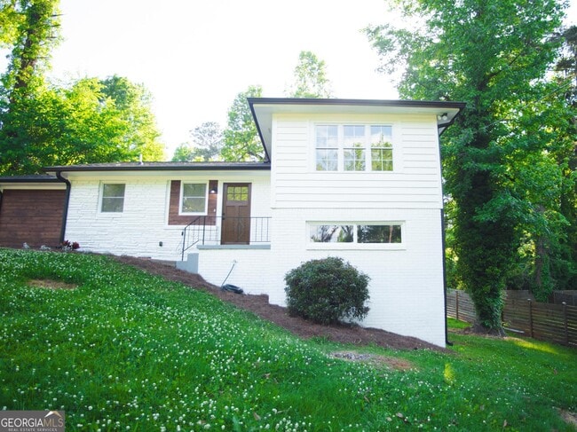 Foto del edificio - 3561 Misty Valley Rd