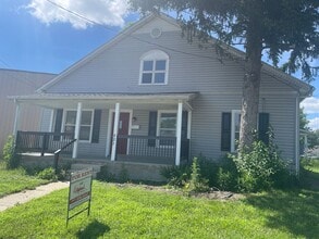 Building Photo - 533-533 Hay Ave