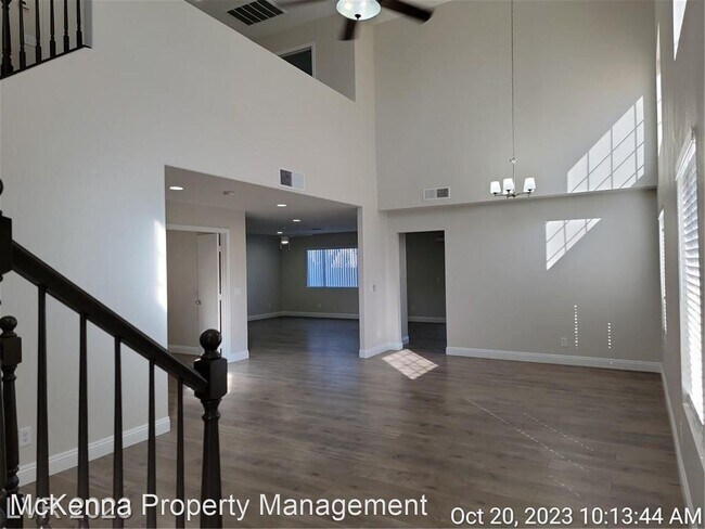 Foto del edificio - 5 br, 3 bath House - 4712 Stable Way