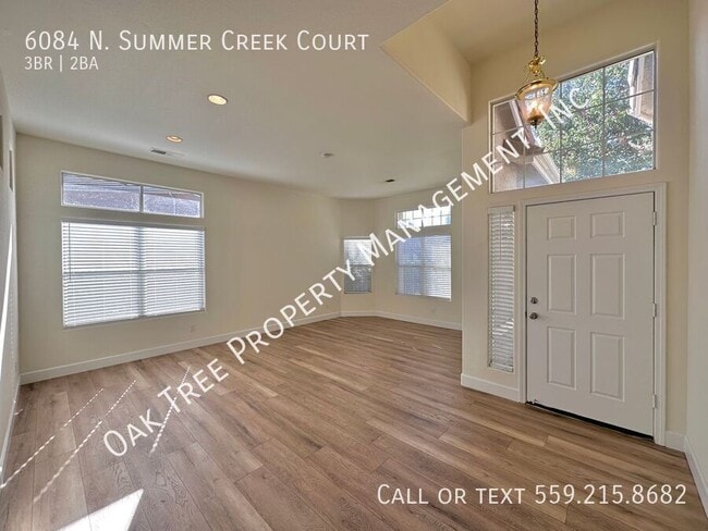 Foto del edificio - 6084 N Summer Creek Ct